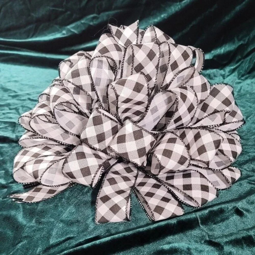 Christmas Tree Bow Topper, Black‎ and White Diamond Harlequin 44 Loop Bow Topper